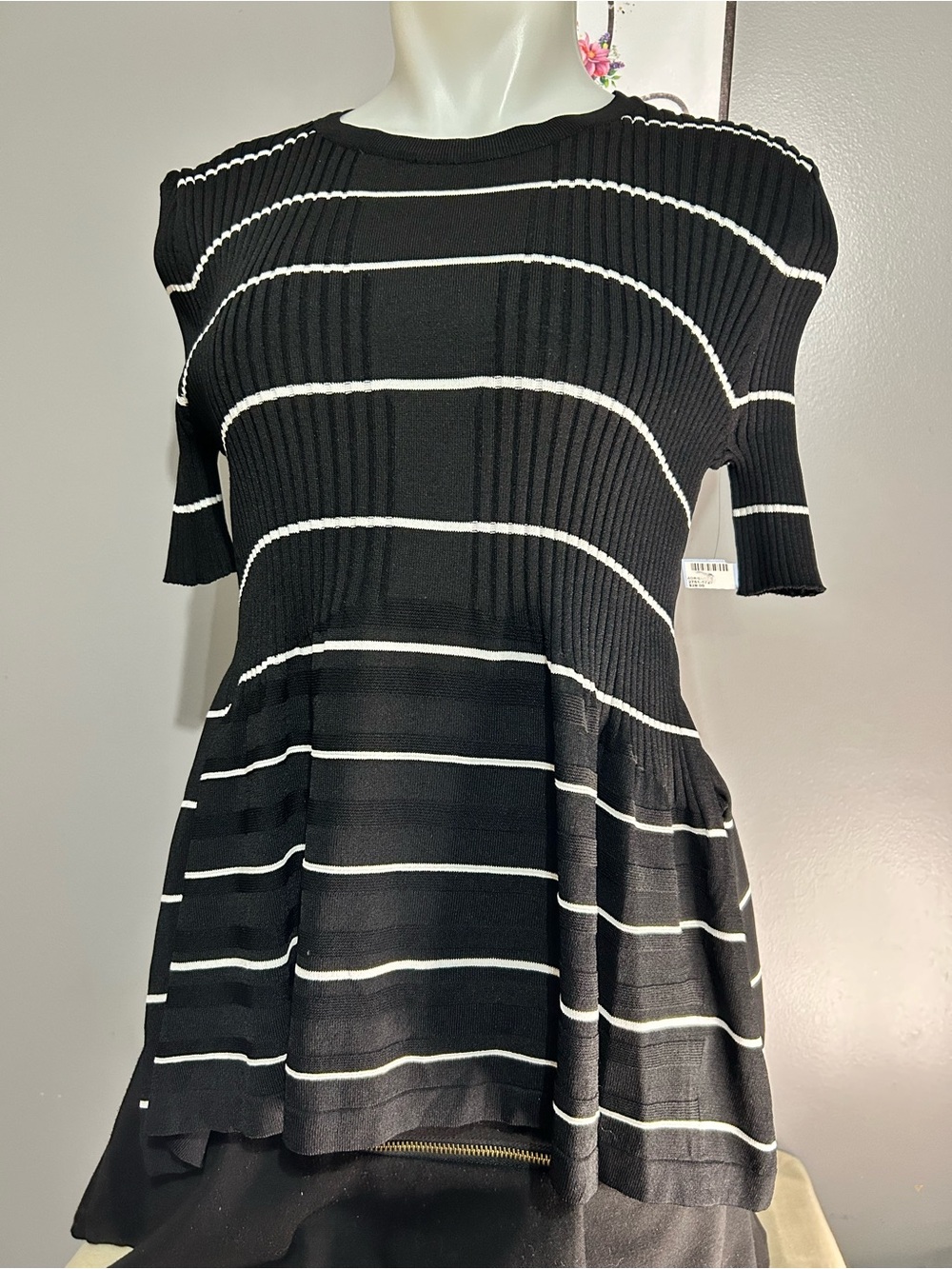 Current Air Black and White Striped Short Sleeve Knit Tunic Stretchy NWT